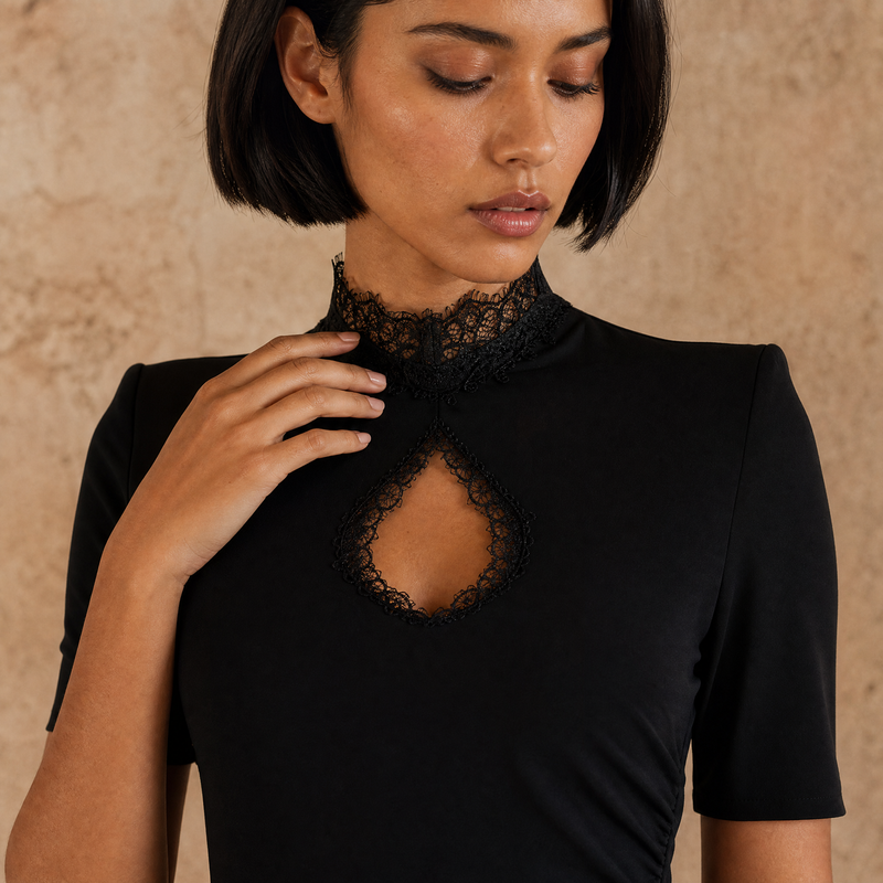 Lace neckline detail