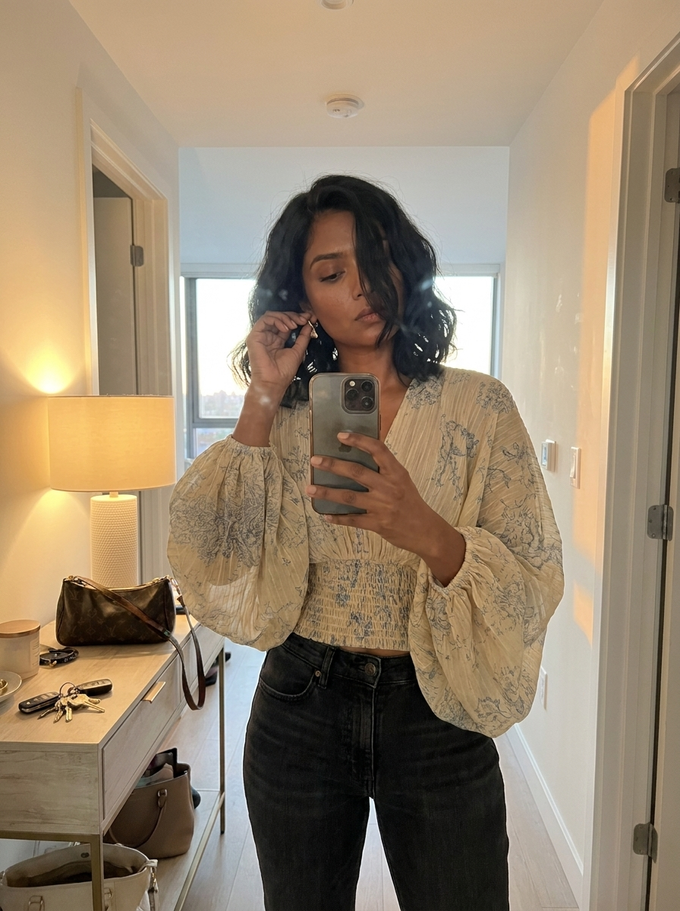 Ava S., 30